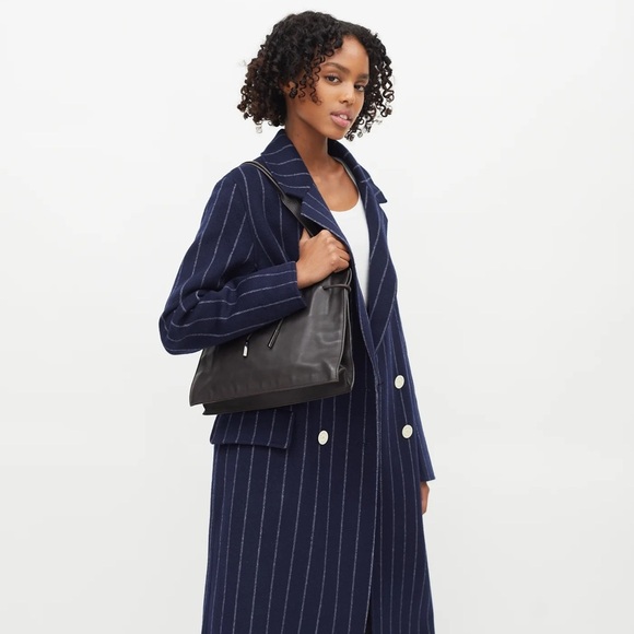 Vintage Gucci black leather drawstring medium shoulder tote bag - Picture 8 of 16